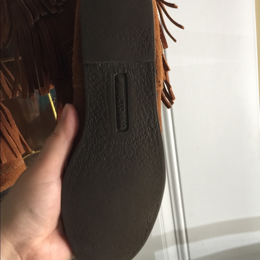 EUC Minnetonka fringed boots - Picture 7 of 7